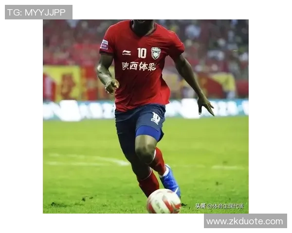 非裔足球明星的辉煌成就与历史地位排名分析与回顾