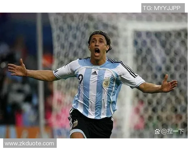 路人眼中的足球明星评选活动揭晓谁是最受欢迎的球场英雄 路人眼中的足球明星评选活动揭晓谁是最受欢迎的球场英雄